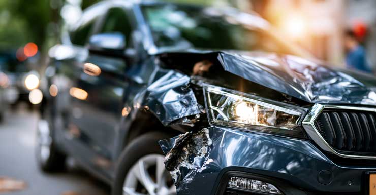 Un hombre de edad avanzada muere accidentalmente después de que su esposa lo atropellara en la entrada de su casa en Jacksonville