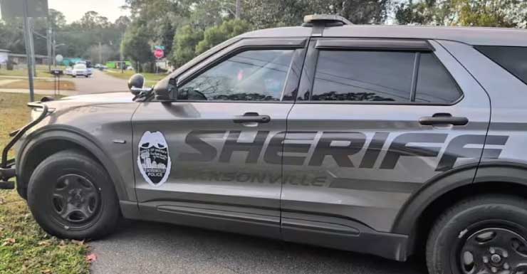2 mujeres que conducían por Springfield resultan gravemente heridas cuando dispararon contra su vehículo