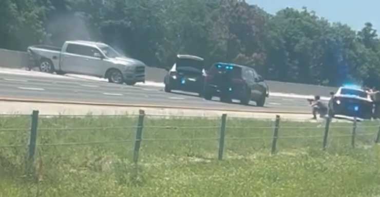 Empleada de la ciudad de St. Pete y madre de 4 hijos muere tras tiroteo; sospechoso resulta gravemente herido después de enfrentamiento en la I-75