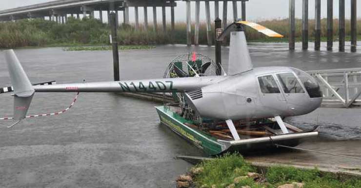 Helicóptero y tripulación salen del Lago Jesup en hidrodeslizadores tras un problema mecánico