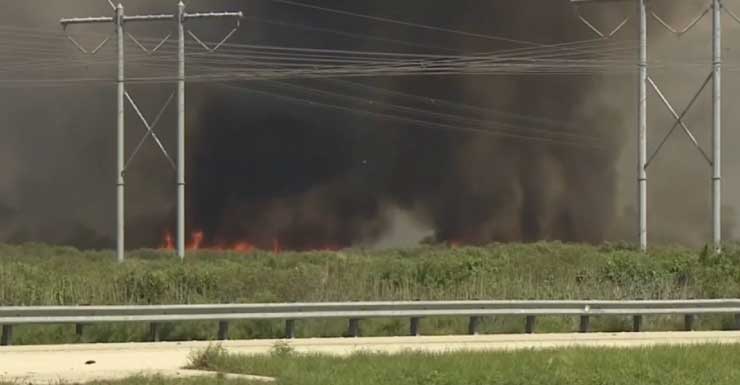 Incendio forestal consume 4,400 acres en West Broward; está contenido en un 20%