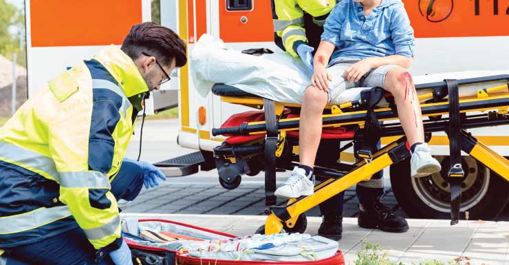 Niño resulta herido en accidente peatonal en North Naples