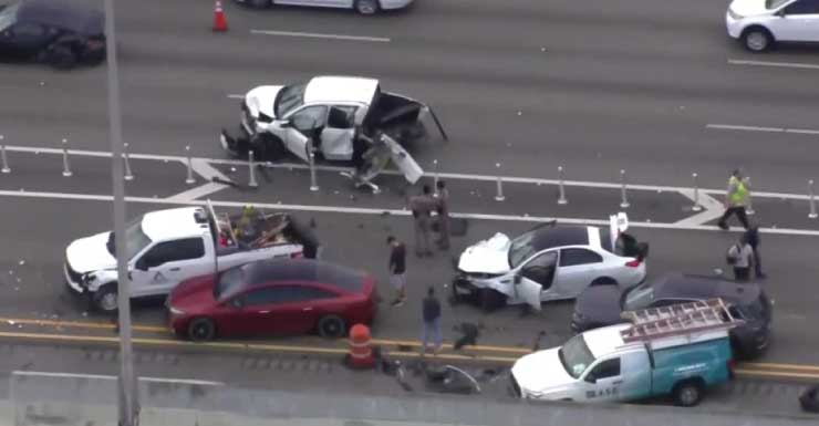 Tres personas hospitalizadas tras un accidente de varios vehículos en la I-95 sur en Fort Lauderdale; carriles expresos fueron cerrados