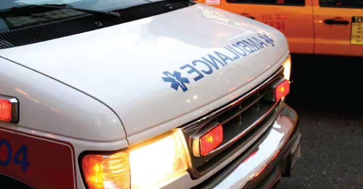 7 hospitalizados después de que autobús y vehículo chocaran en Lauderdale Lakes