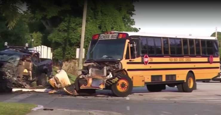 Conductor de autobús del condado de Palm Beach pierde sus privilegios para conducir después de un accidente cerca de Lake Worth