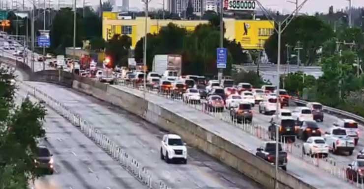 El tráfico se normaliza después de un accidente de múltiples vehículos en los carriles sur de I-95; se reportan lesiones menores