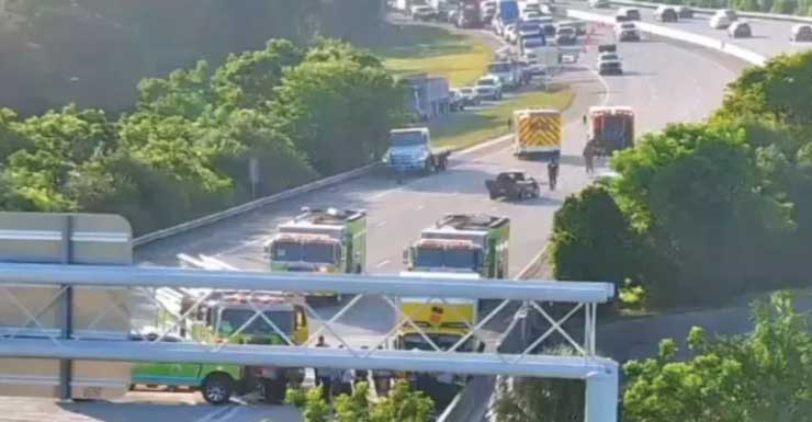 Una persona resulta herida en accidente de múltiples vehículos en Gratigny Parkway, en Miami-Dade