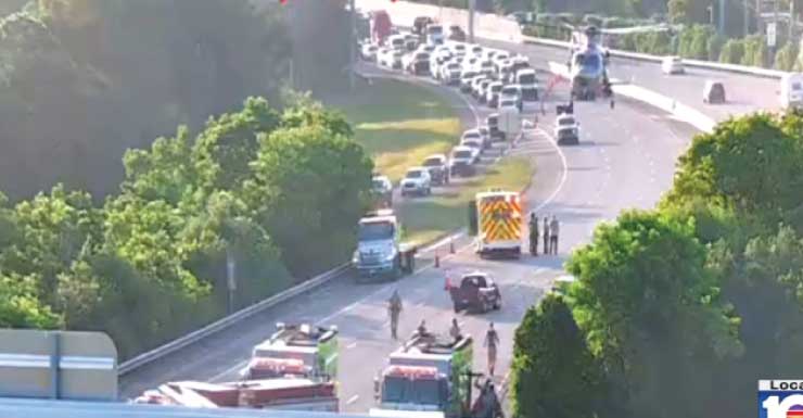 Una persona trasladada en helicóptero después de un accidente de múltiples vehículos en Palmetto Expressway en Miami Lakes