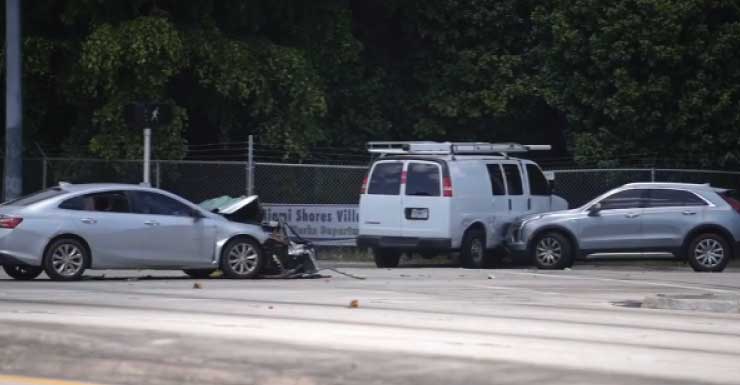 Varias personas heridas después de un choque entre 3 vehículos en Miami-Dade