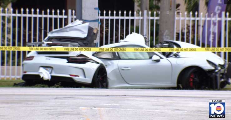 1 muerto, 1 gravemente herido después de que Porsche chocara contra un poste en el suroeste