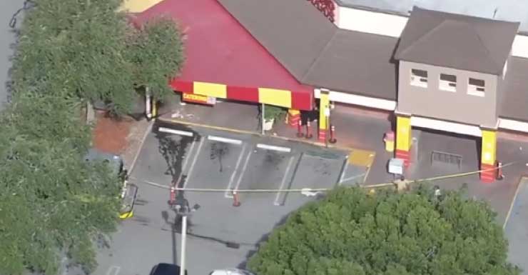 3 personas heridas después de que un conductor chocara contra El Palacio de los Jugos en Miami-Dade