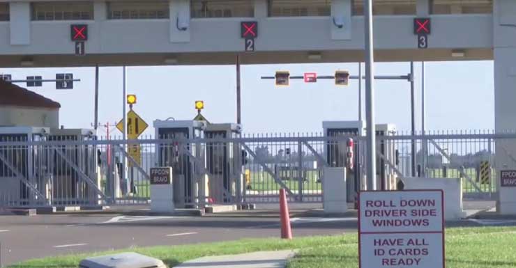 Civil detenido después de una violación de seguridad y una confrontación violenta en la Base de la Fuerza Aérea MacDill en Tampa
