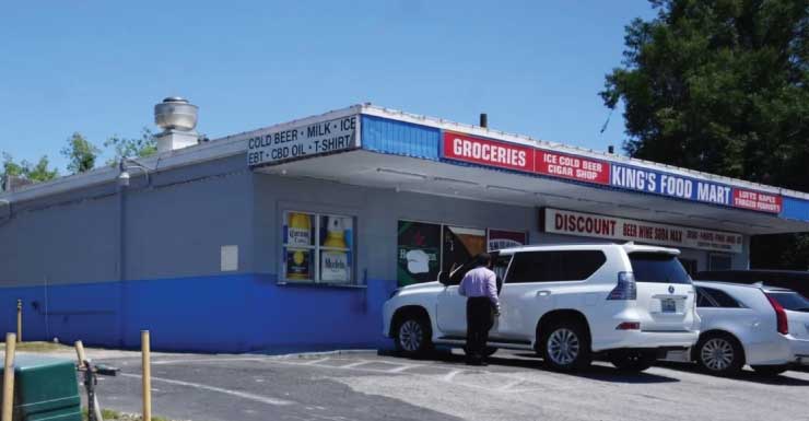 Cliente demanda a tienda de conveniencia de Ocala después de resbalón y caída cerca del mostrador de pago