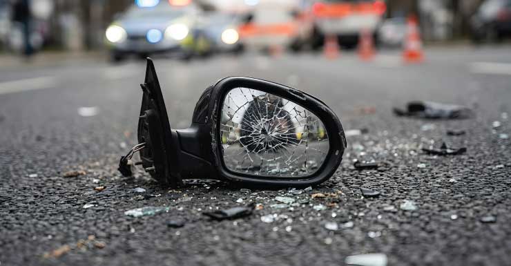 Conductor se recupera después de chocar contra una plaza comercial de Bradenton, dice la policía