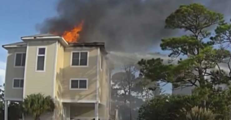 Equipos controlan rápidamente un incendio en una vivienda en St. George Island
