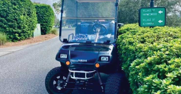 Mujer sufre posible lesión en la cabeza después de caer de un carrito de golf en The Villages