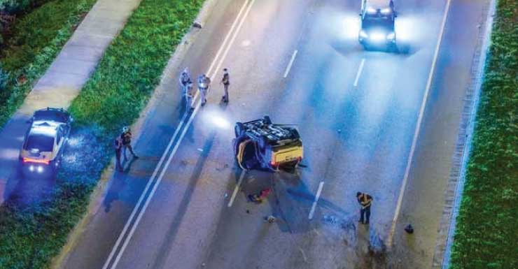 Persecución a primeras horas de la mañana en Lehigh Acres termina con maniobra PIT, accidente y dos arrestos