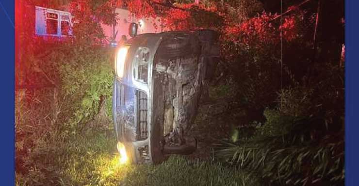 Conductor es arrestado por DUI y por huir de la policía tras una maniobra PIT y un accidente en Fort Myers, según la FHP