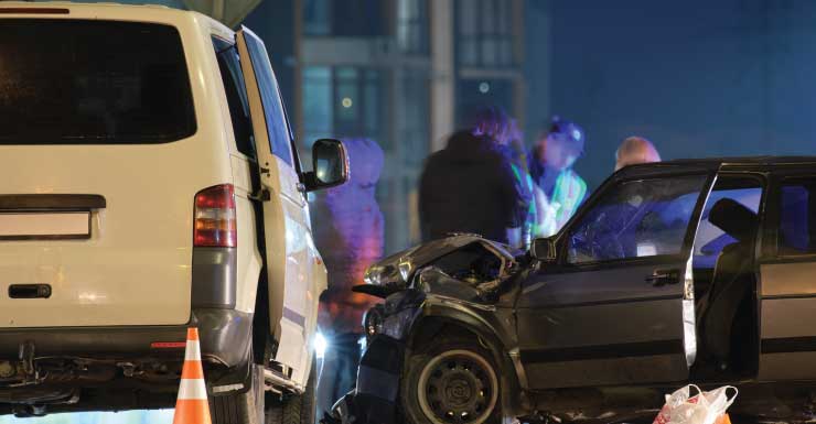 Conductor muere después de que un automóvil a exceso de velocidad volcara en St. Petersburg