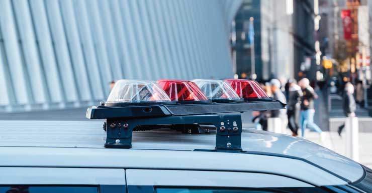 Dos agentes del TPD y un sospechoso son hospitalizados tras ser atropellados accidentalmente por una patrulla policial