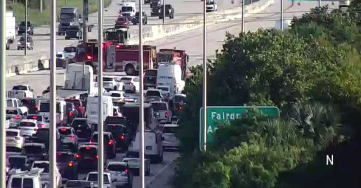 Grave accidente bloquea 3 carriles izquierdos de la I-95 en dirección norte, cerca de Southern Boulevard