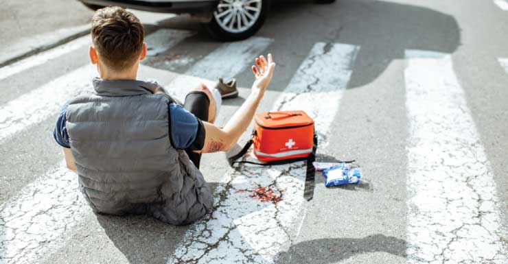 Peatón resulta gravemente herido tras ser atropellado por un camión en Highway 90, en el Condado de Okaloosa