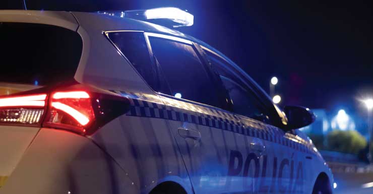 Un policía de Miami y un conductor civil son hospitalizados tras un accidente en Opa-locka Boulevard